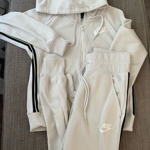 Nike sweatsuit (top & bottoms)